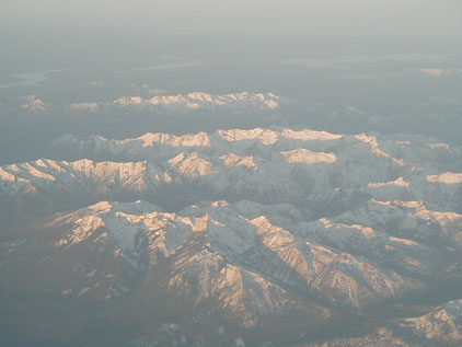 portland-airplane mountains.JPG